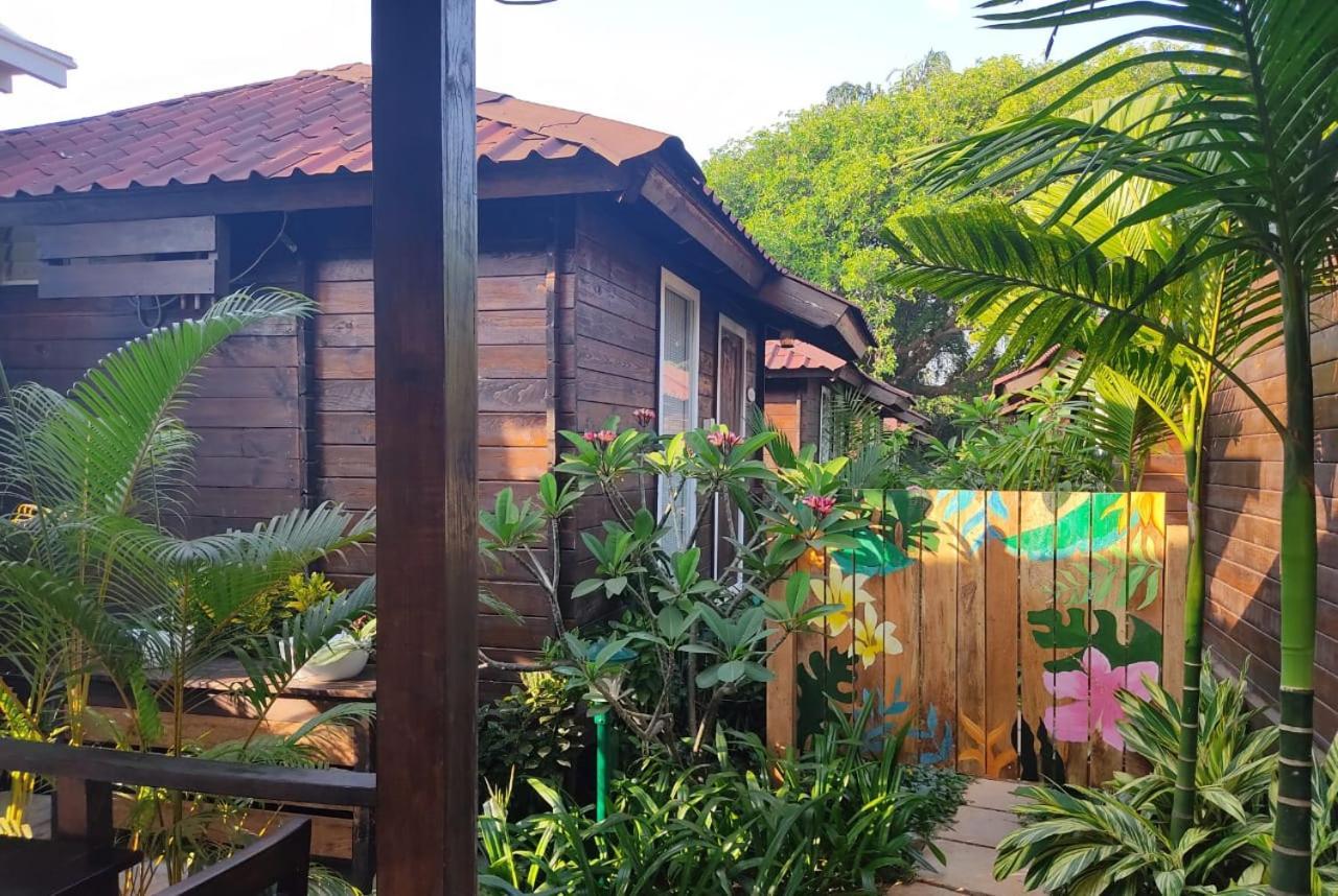 Waterscape Beach Resort Vagator Exterior foto